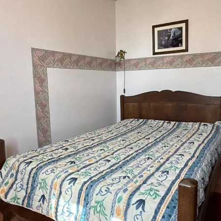 Les Rosiers بيت للعطل Thurageau