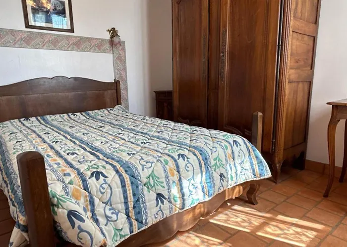 Les Rosiers بيت للعطل